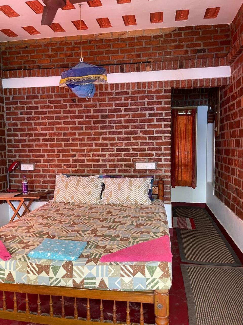 Ashtamudivillas Kollam Extérieur photo