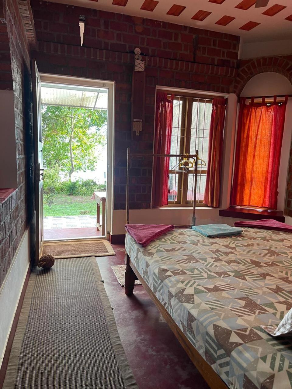 Ashtamudivillas Kollam Extérieur photo